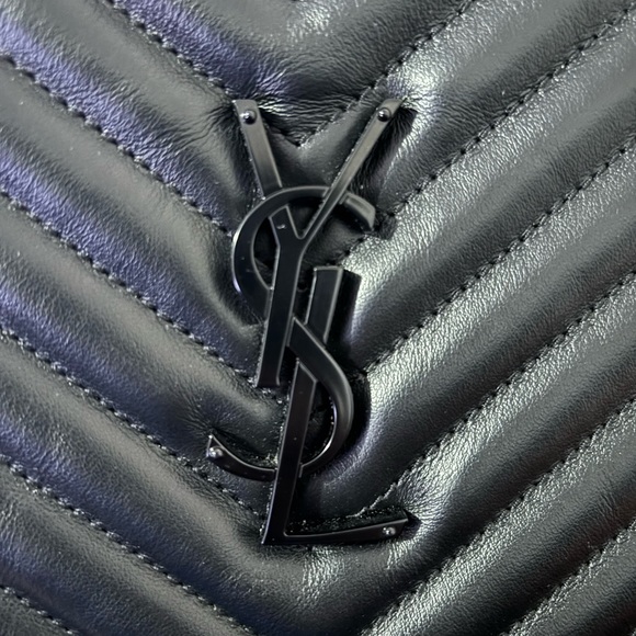 Beautiful YSL Lou bag. !!!! Shipping tomorrow!!!! We be Sold tomorrow!!!! - Picture 9 of 17